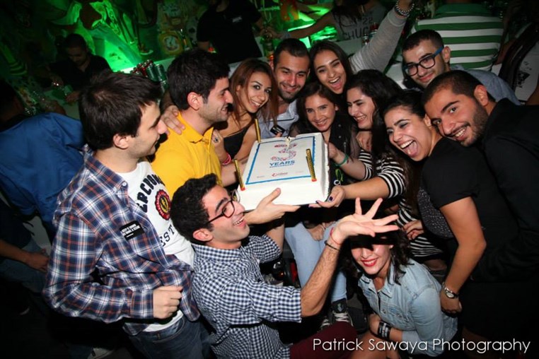 Online Collaborative Party